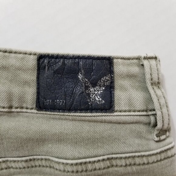 American Eagle shorts 2 Hi-Rise Shortie stretch denim jean frayed raw hem cuffed - Picture 12 of 14